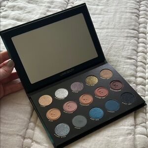 Lunar Beauty Eternal Eclipse Eyeshadow Palette
